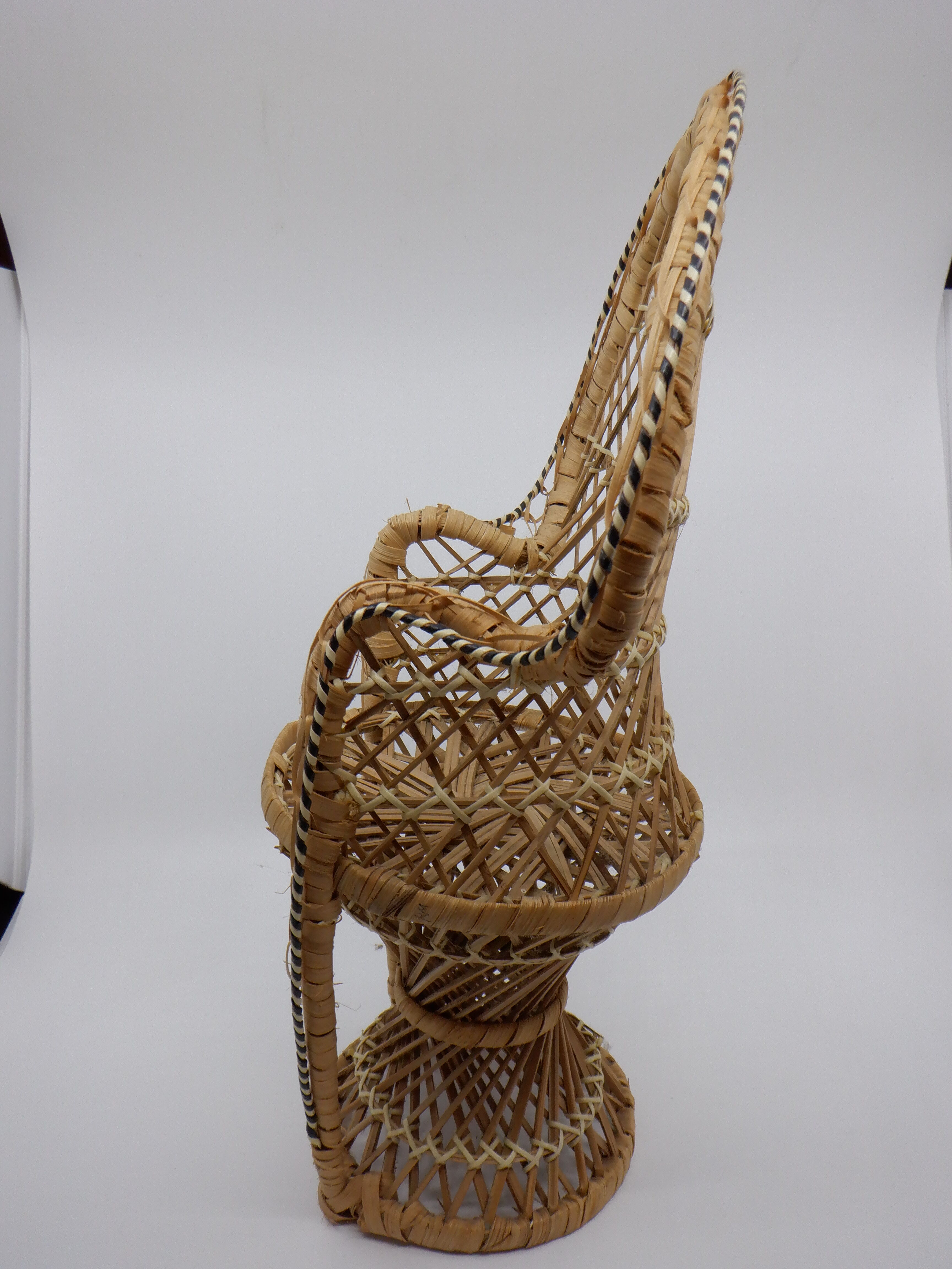 Emmanuelle Chair