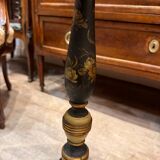 Tripod pedestal table