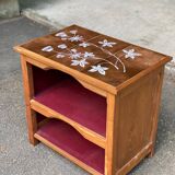 Solid wood and ceramic kitchen shelf