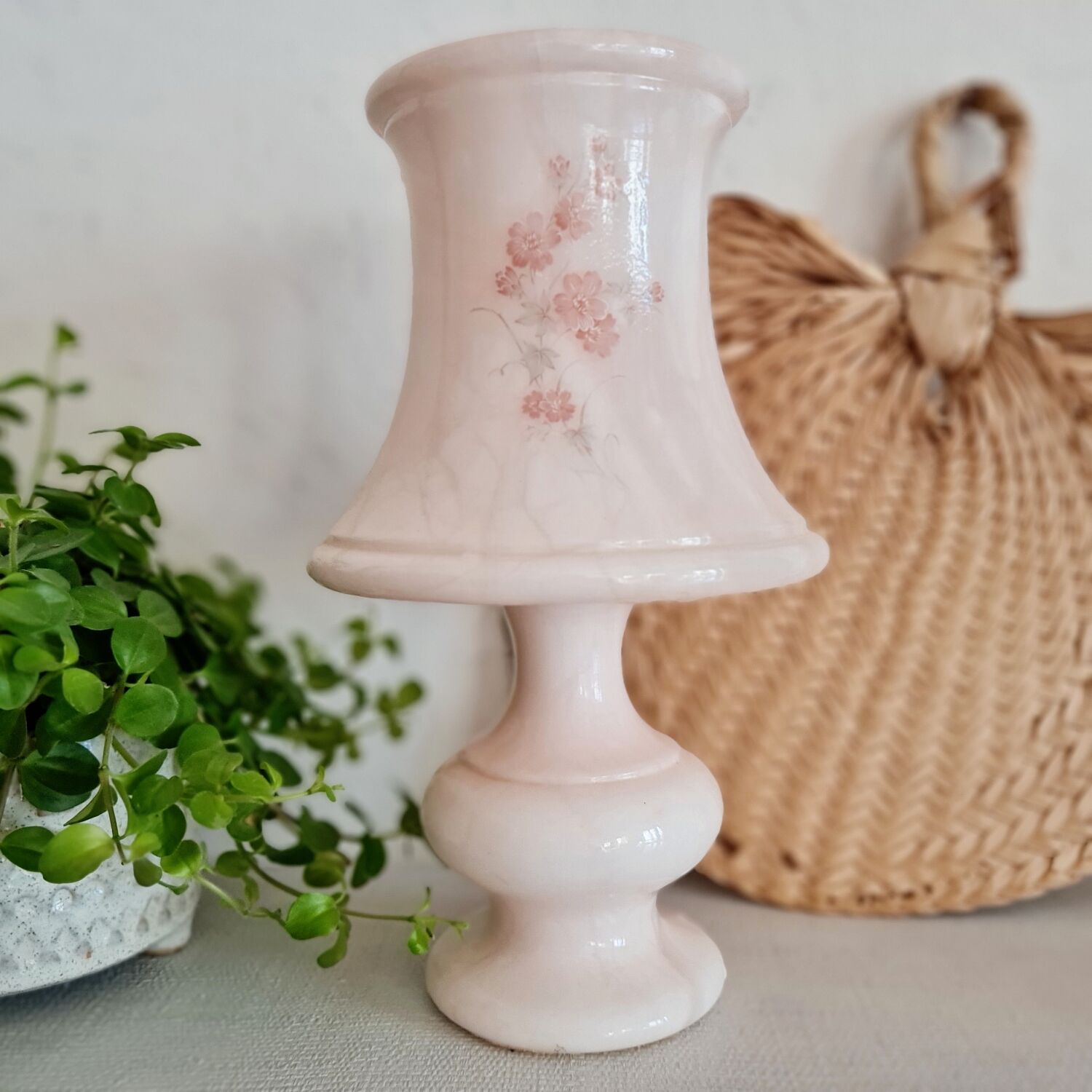 Powder pink alabaster lamp