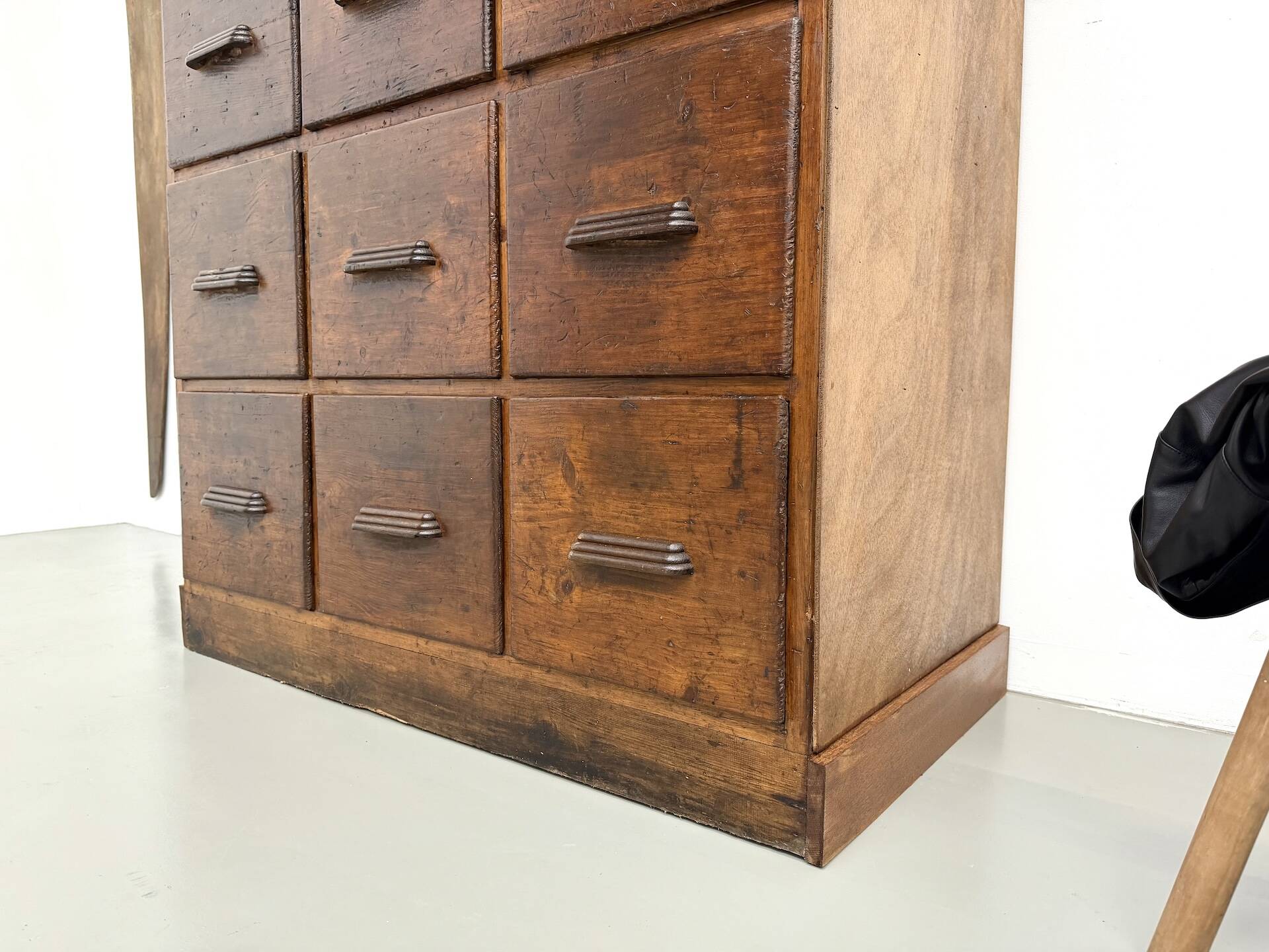 Meuble de métier ancien à 12 tiroirs, circa 1900