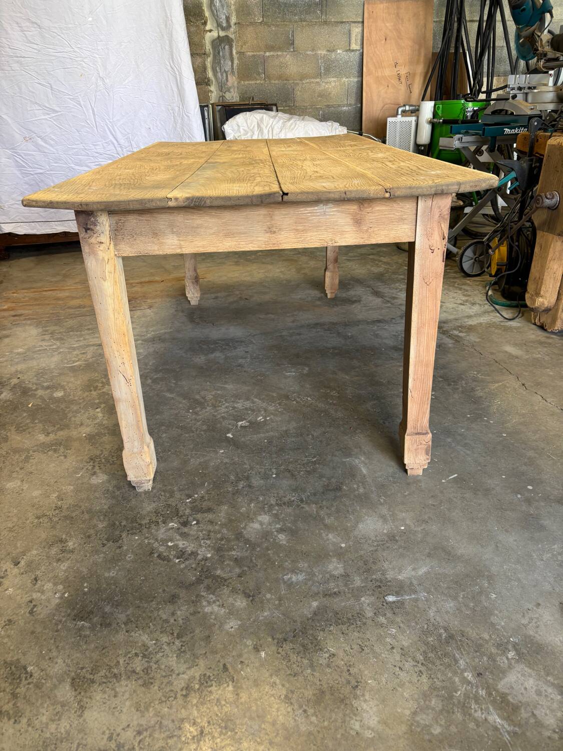 Farmhouse table