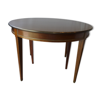 Mahogany extendable dining table