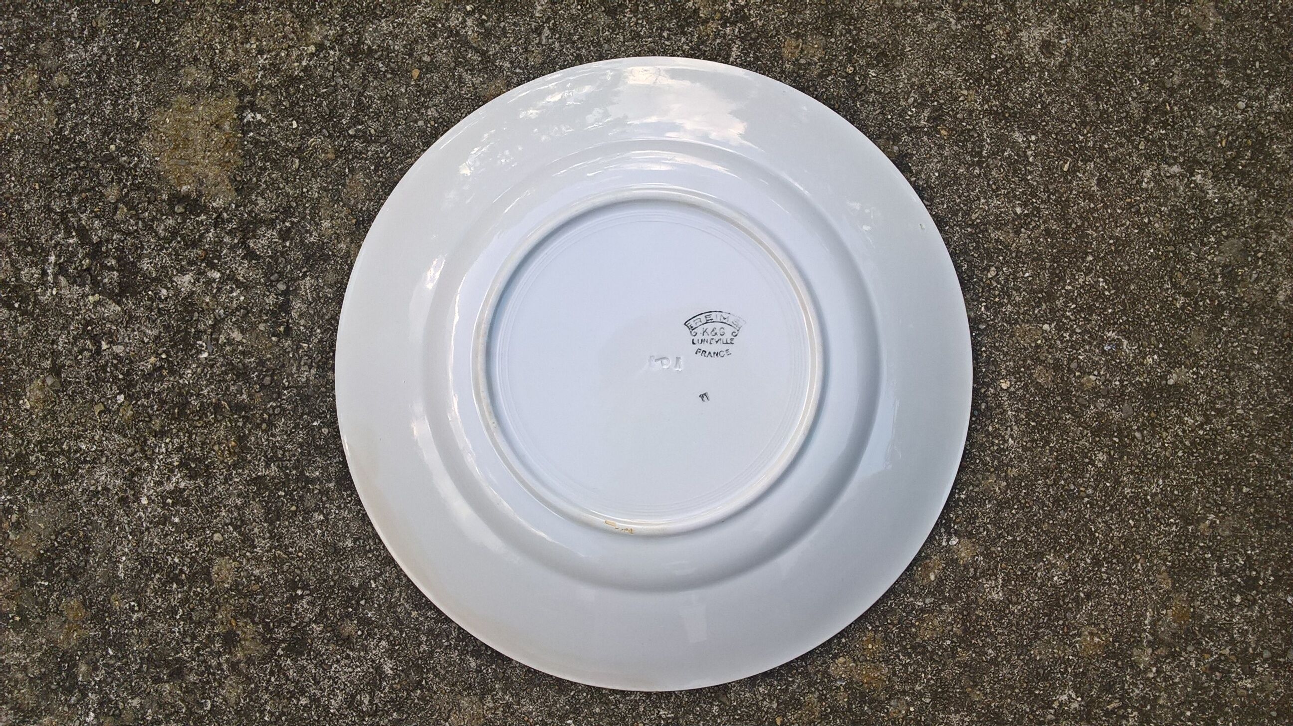 Plate K-G Luneville "Reims" white - blue