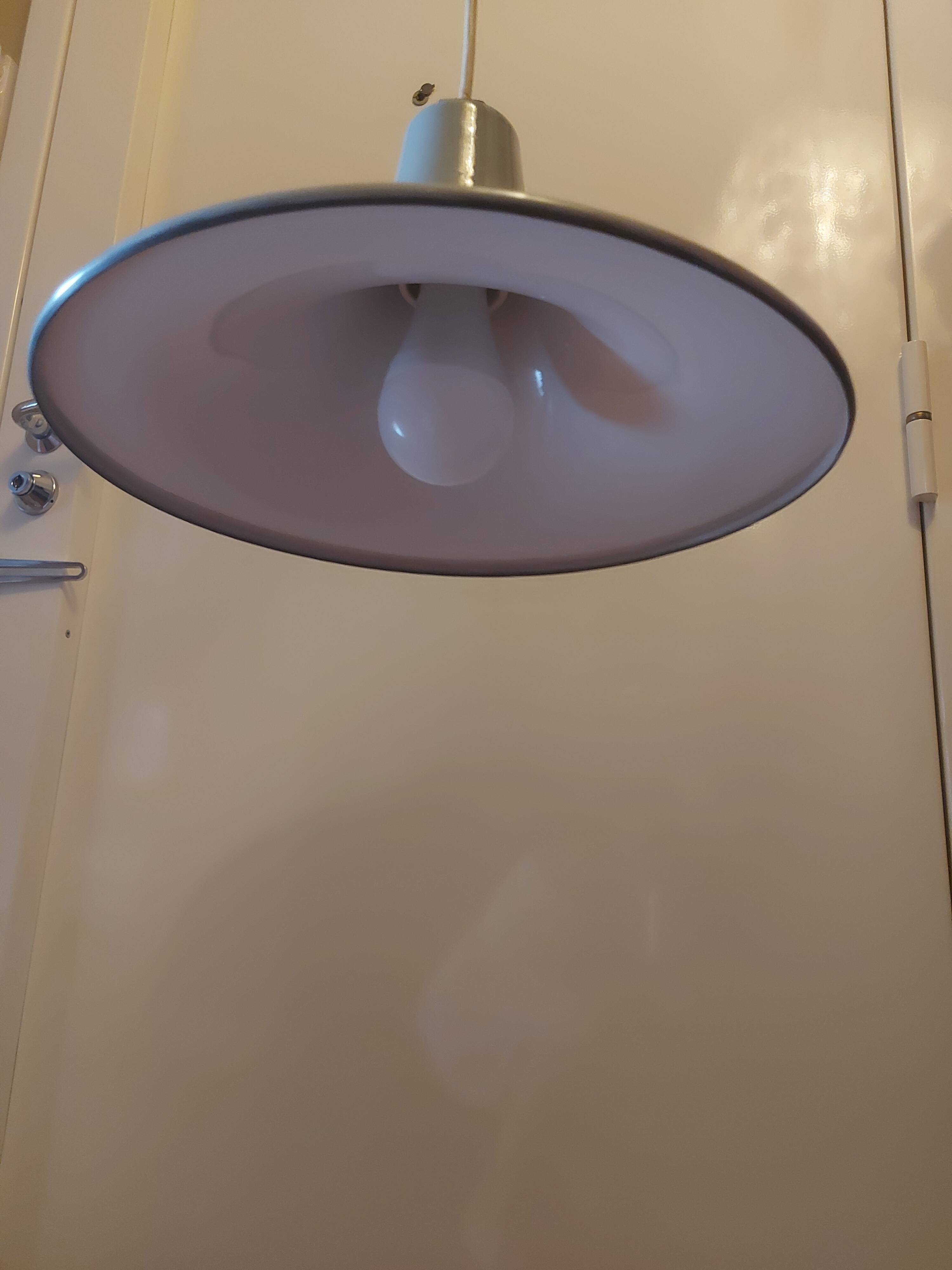 Industrial enamel hanging lamp