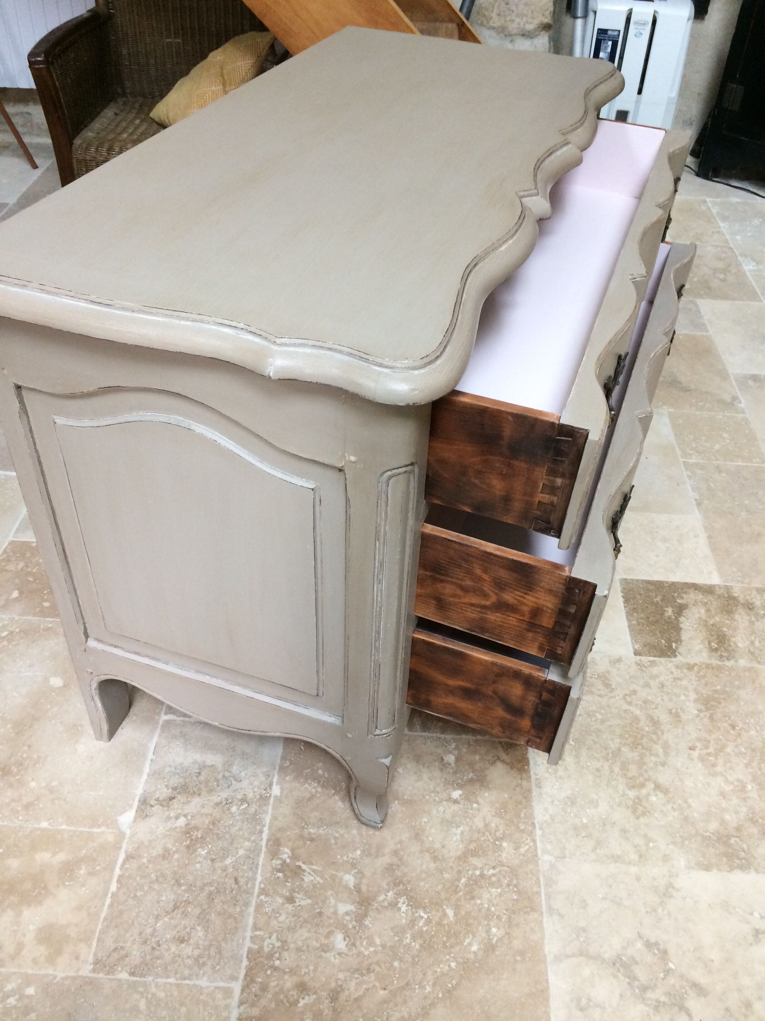 Dresser Louis XV crossbow patina