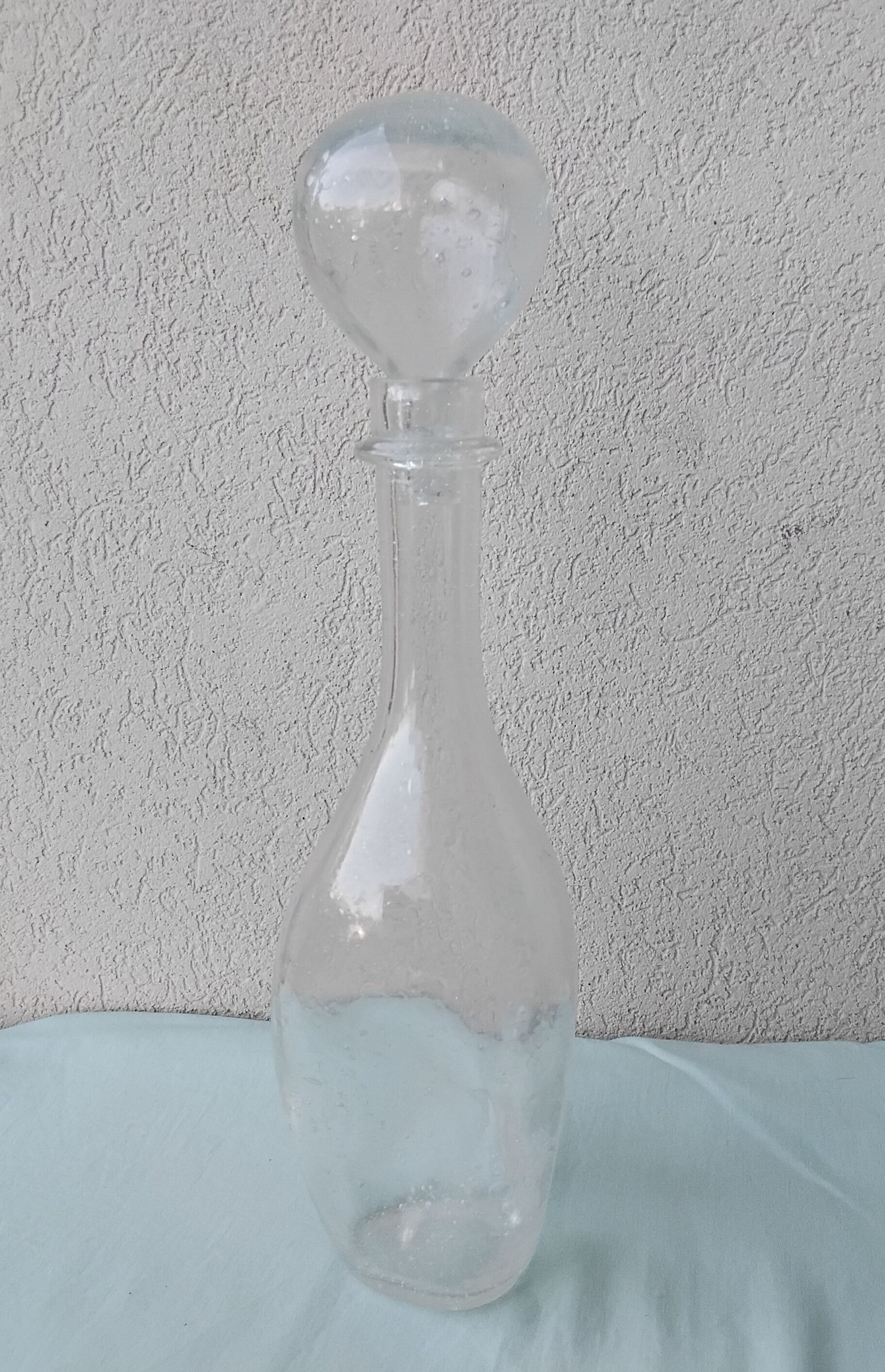 Bubble glass carafe bottle