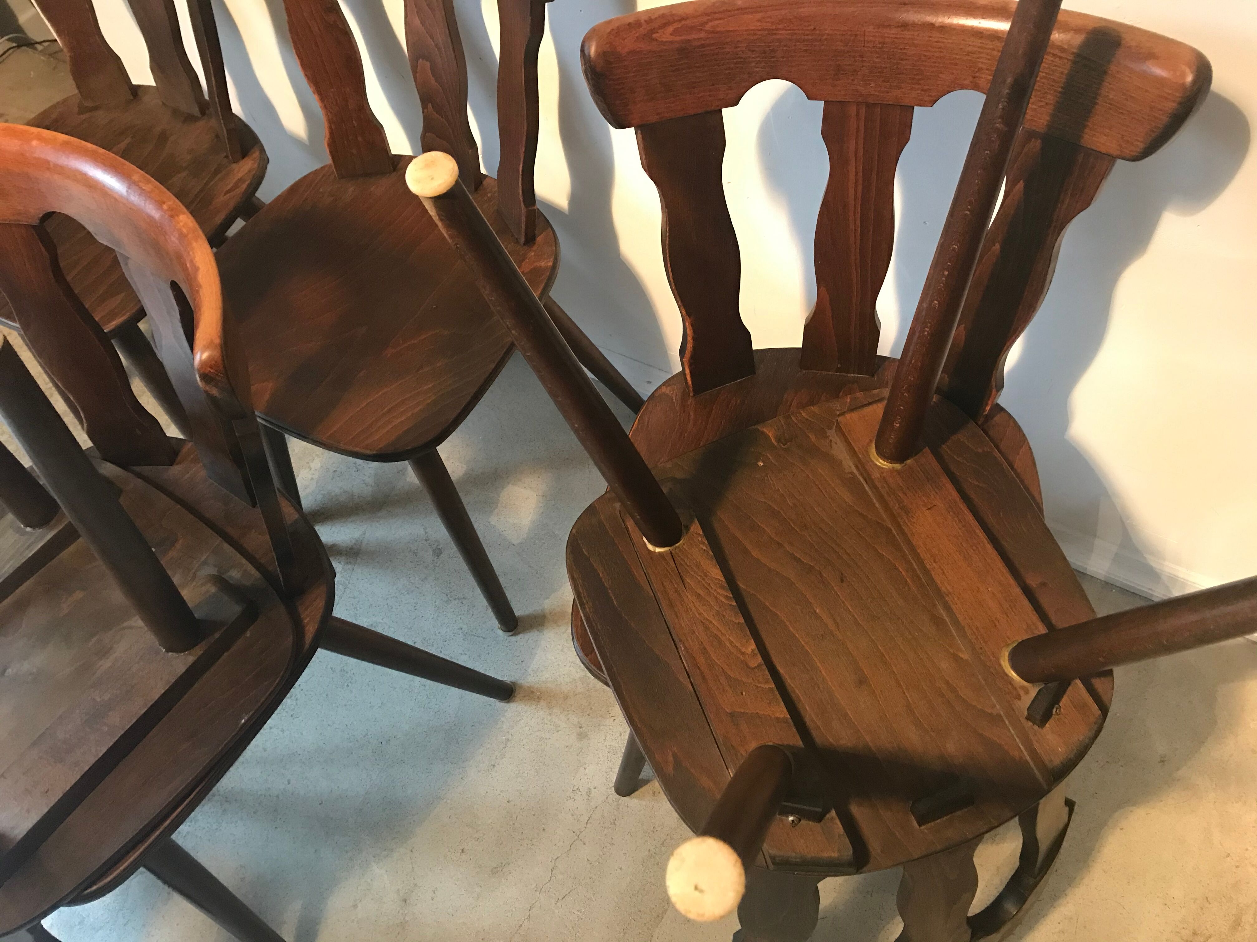 Lot of 6 chairs vintage bistro compass feet