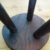 Tabouret tripode pieds crayons