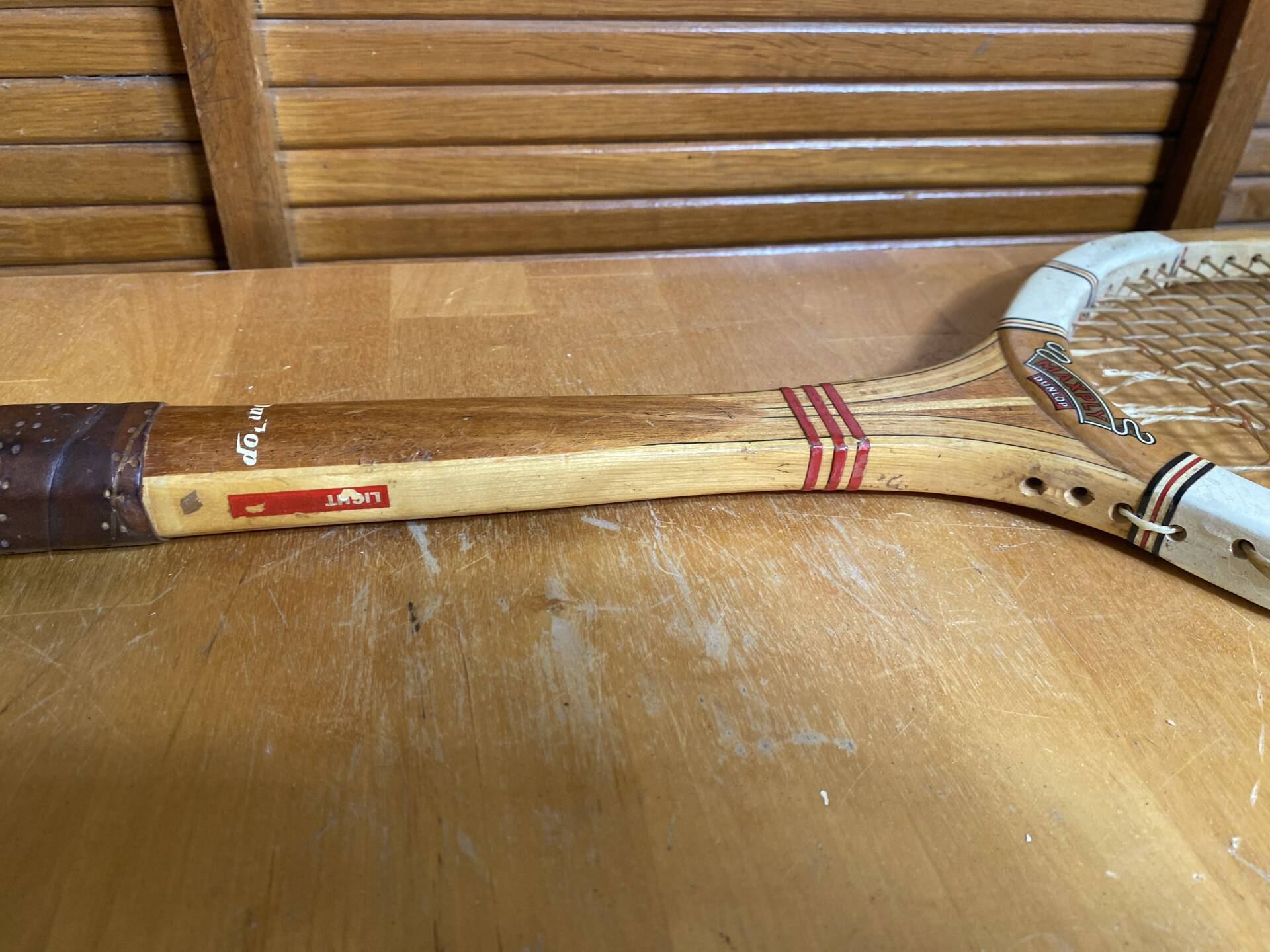 Raquette tennis ancienne dunlop maxply bois + protection sport vintage