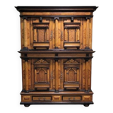Cabinet or two-part cabinet with Renaissance architectural facade