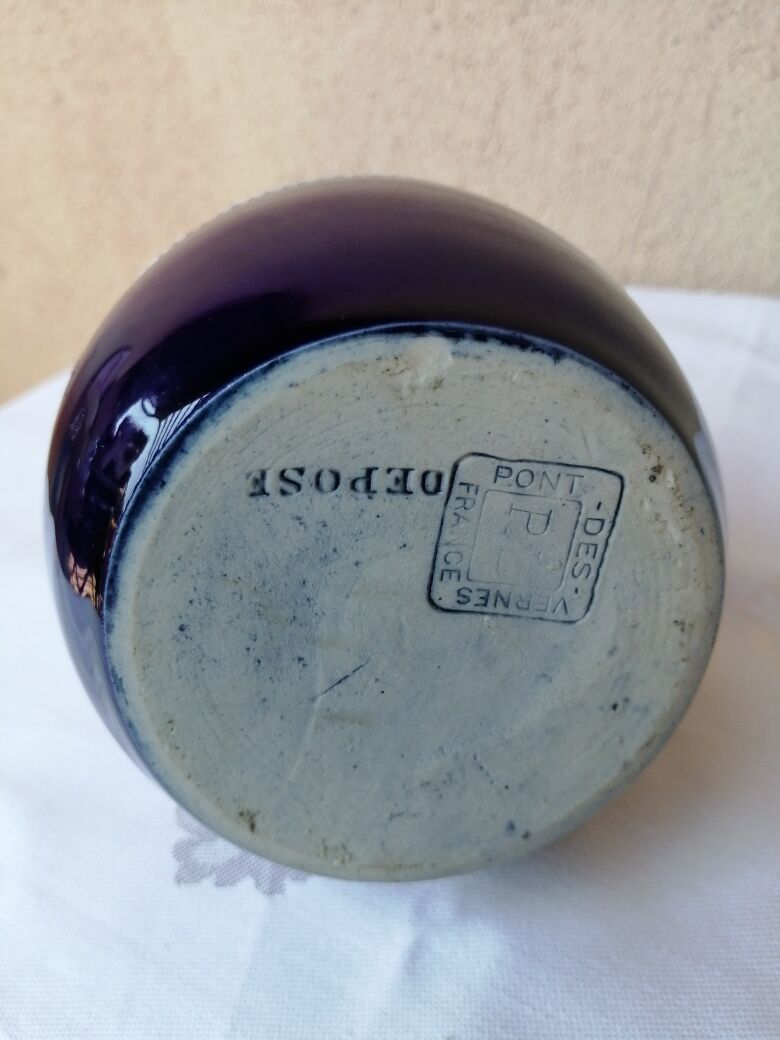 Blue-collar bottle Sandstone Pont des Vernes