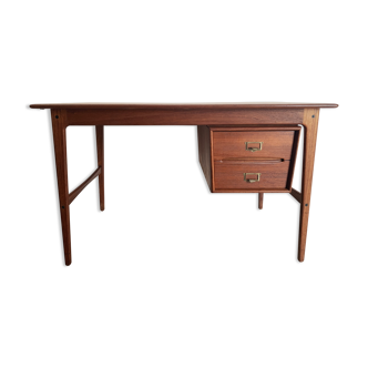 Danish teak desk by elsteds mobelfabrik agerbars made in denmark from the 60s