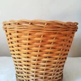 Lot of 2 rattan pot caches