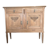 Buffet sculpté en chêne