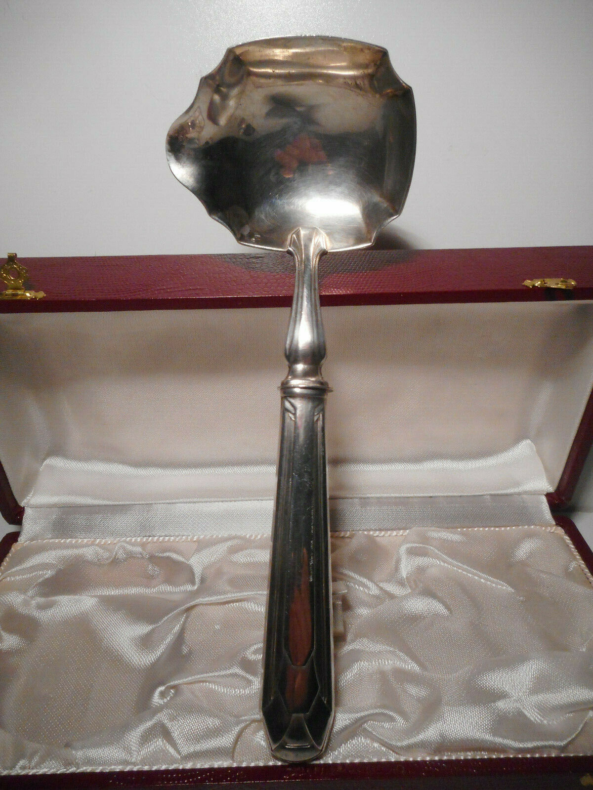 Cuillère de service sauce métal argenté art déco poinçon C L