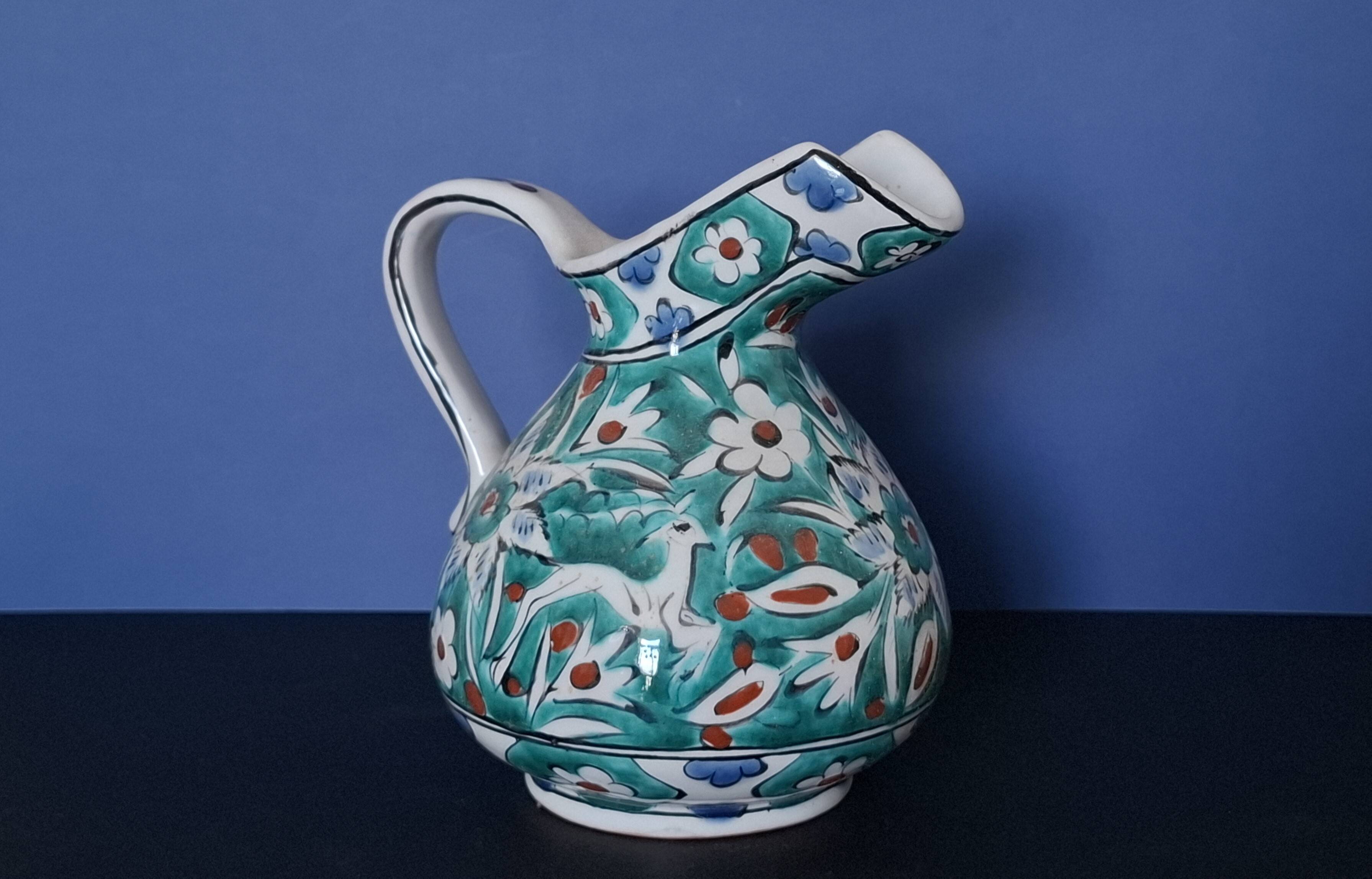 ceramic pitcher / jug