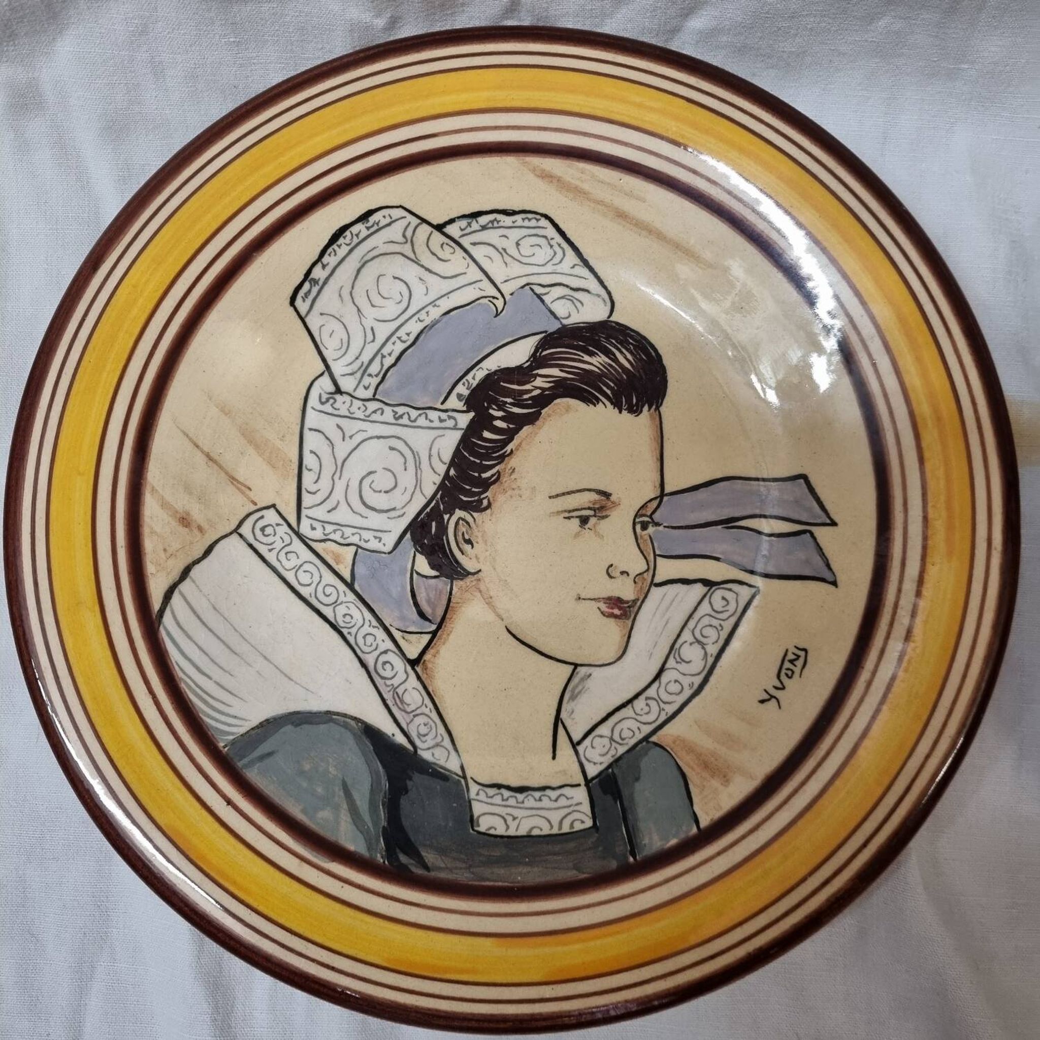 Assiettes Bretonne Yvon Quimper