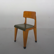 Chaise en bois
