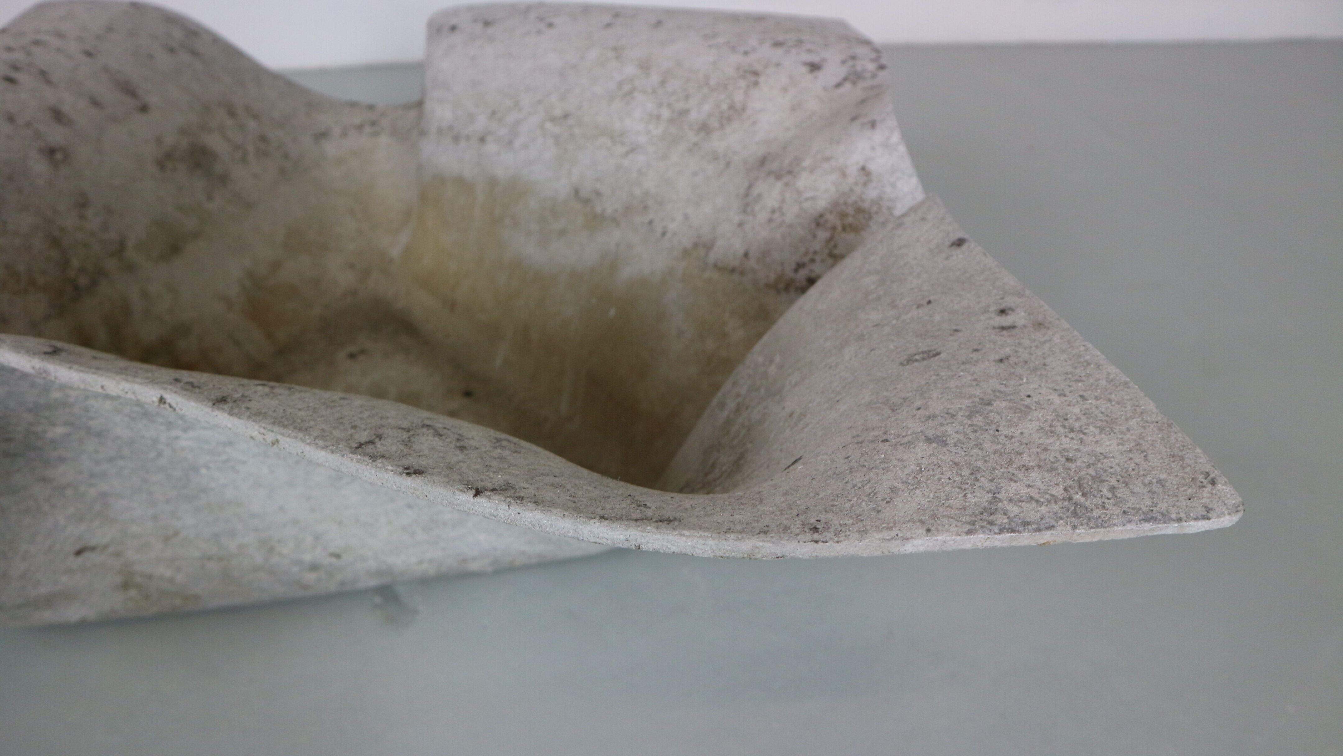 Jardinière en béton « Biasca » Elephant Ear par Willy Guhl, Suisse 1954