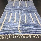 Handwoven Berber rug in blue and white, size 150x250 cm.
