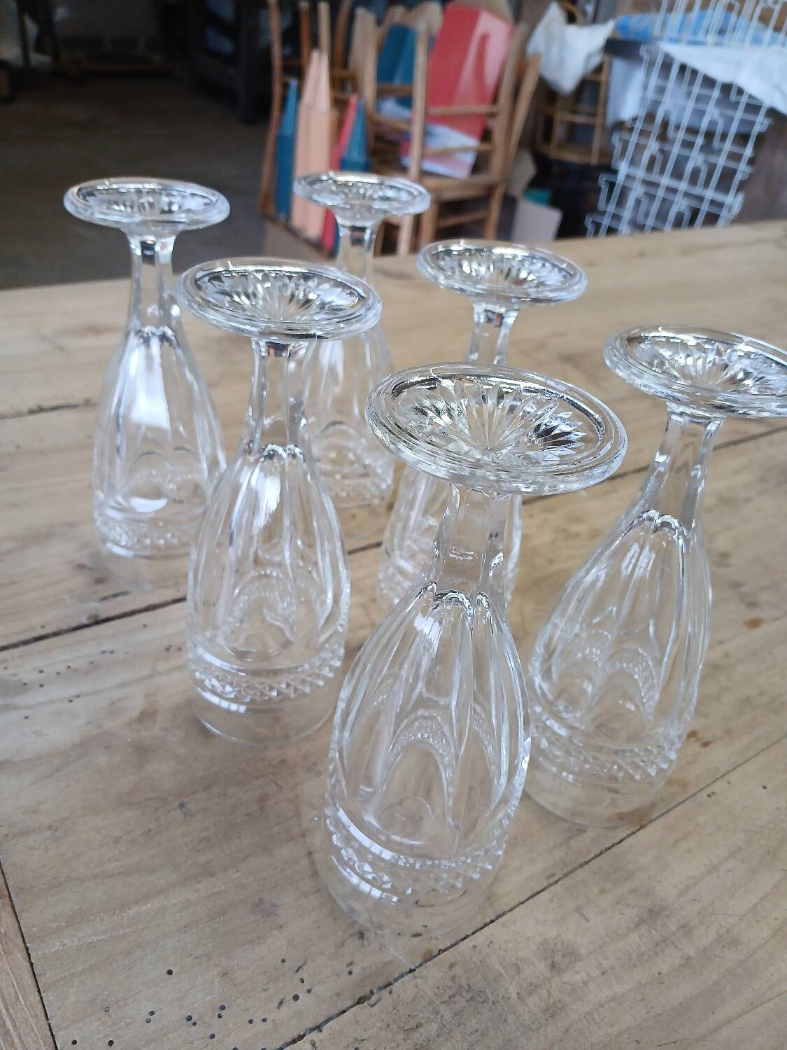 6 flutes in thick chiseled glass