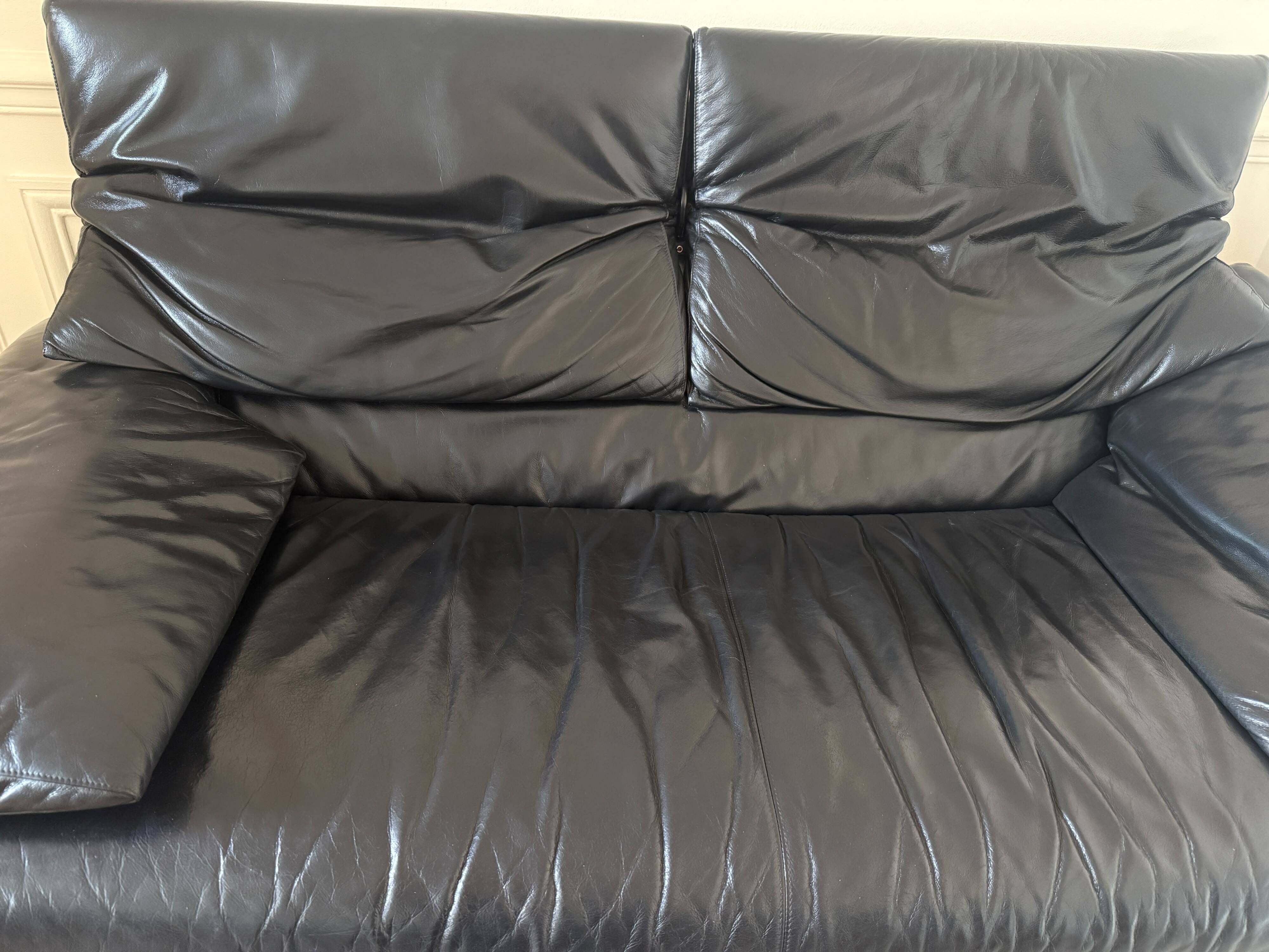 B&B Italia Alanda 2-seater sofa in black leather