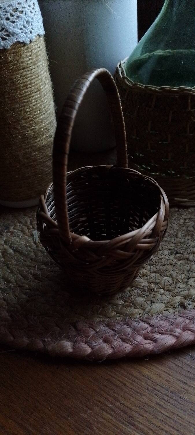 Small Vintage Wicker Basket