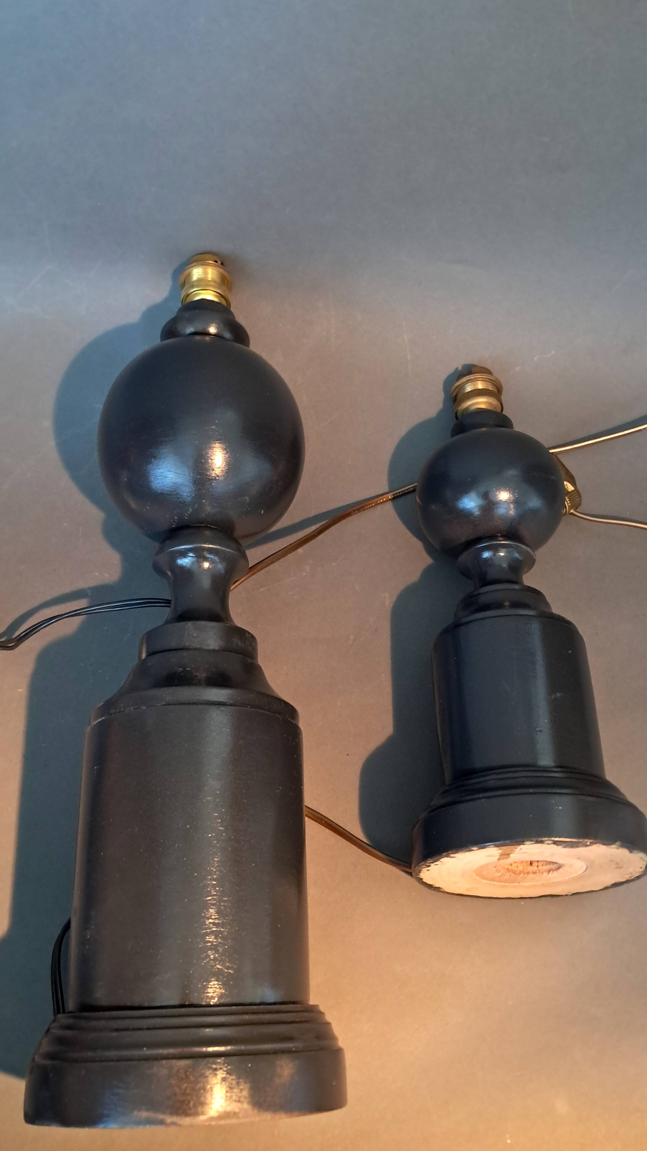 Pair of vintage beech wood lamps in black/grey lacquer.