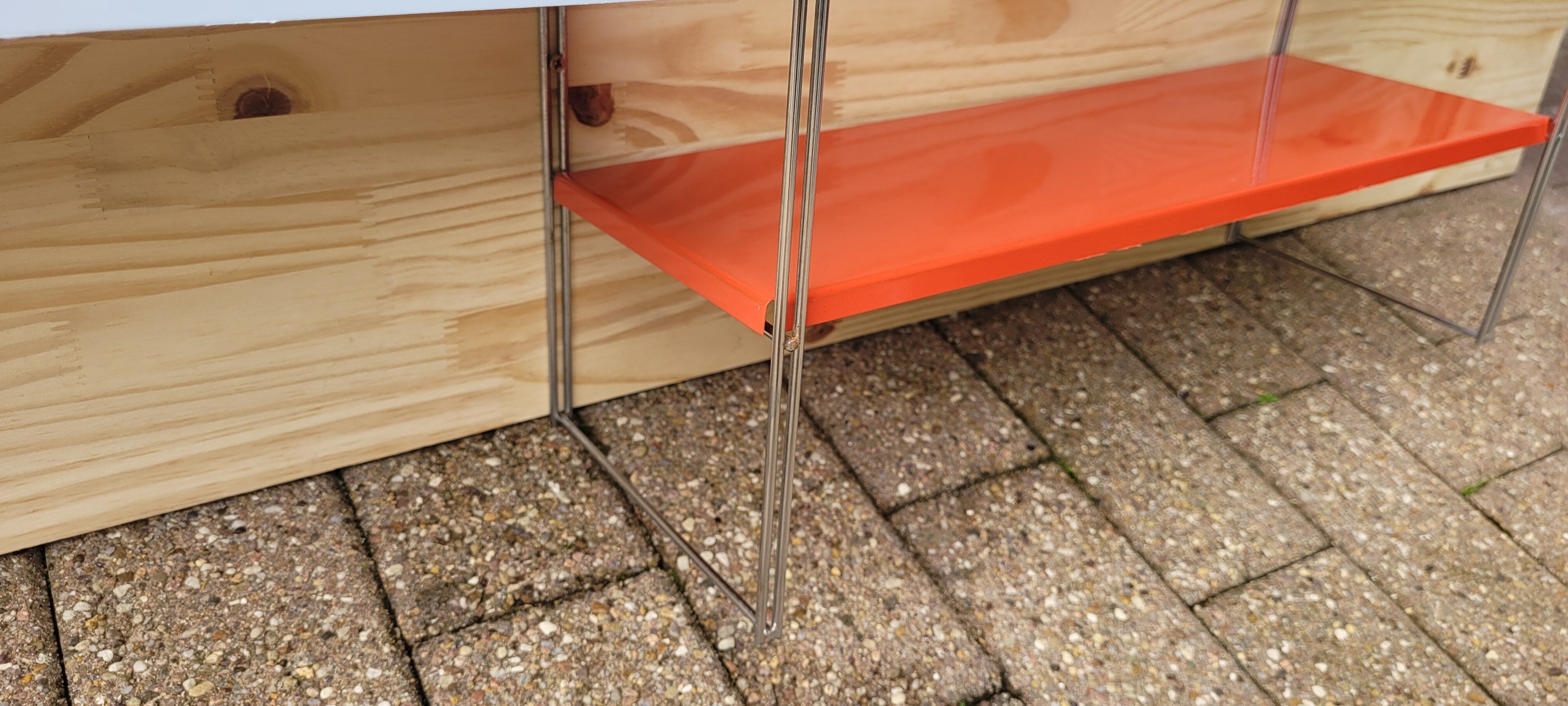 Shelf string metal 60