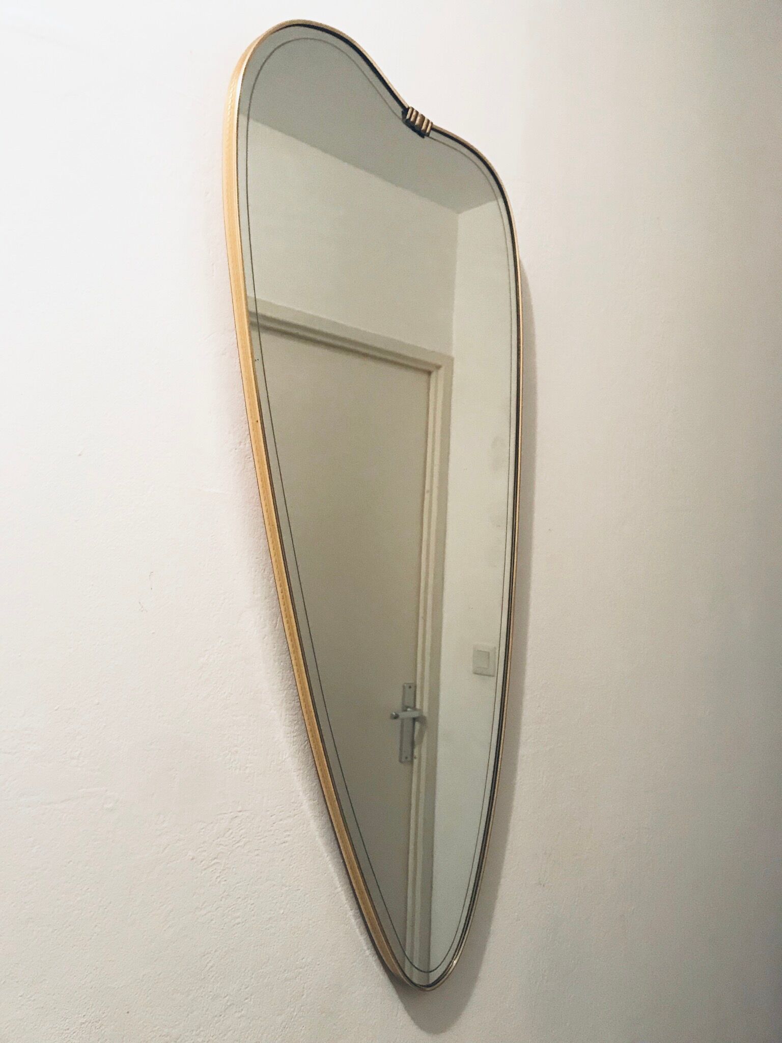 Free form mirror 35x85cm