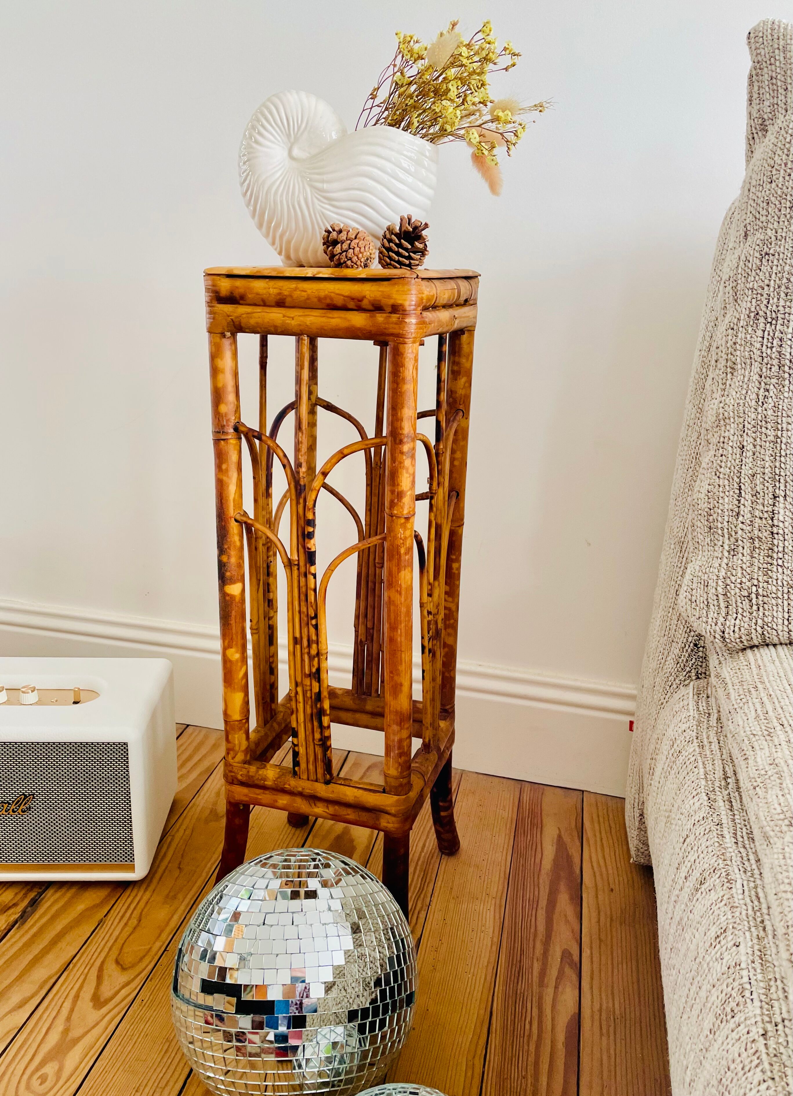 Vintage bamboo saddle pedestal table
