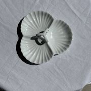 Vintage serving dish in white porcelain with shells MP Samie D26 H4