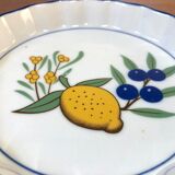 Vintage pie mold and wicker pan