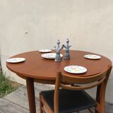 Vintage 1970 round table with extension cords