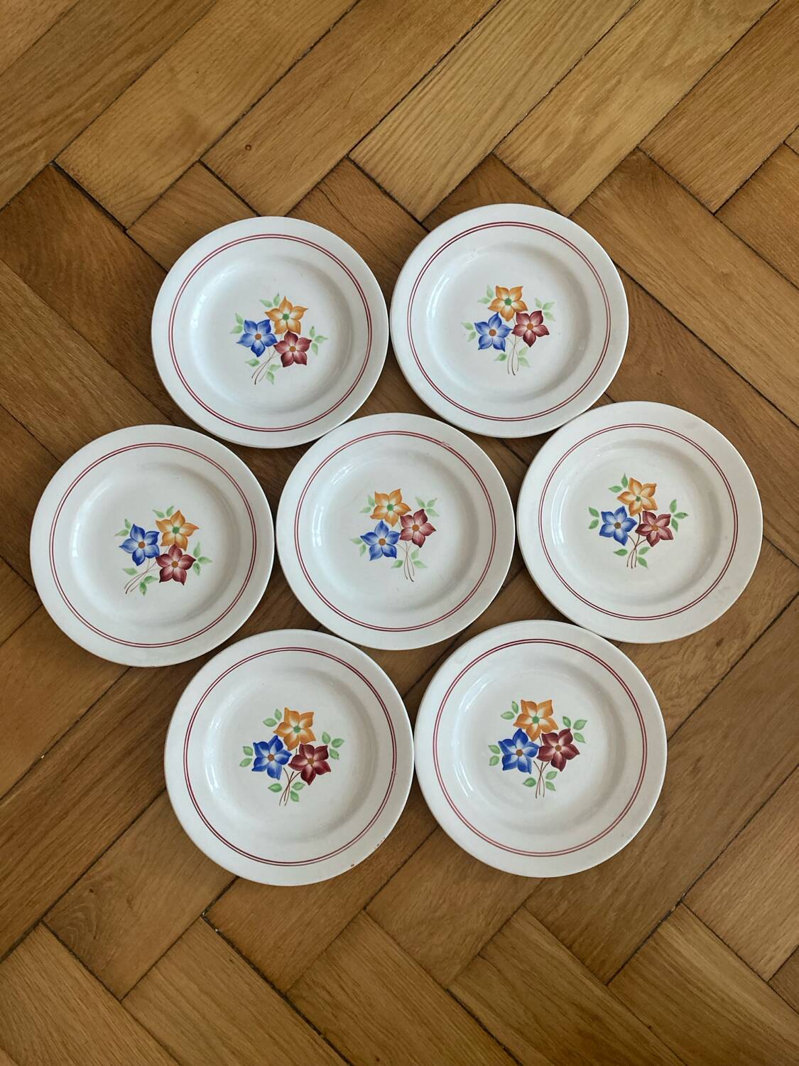 Dessert plates Moulin des Loups the hive