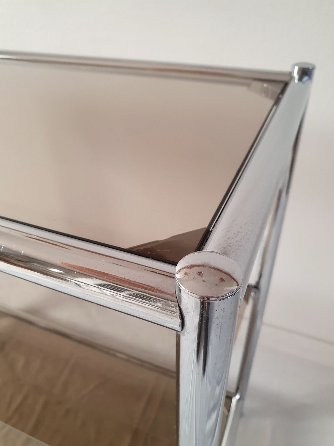Console design 3 étagères chrome et verre fumé