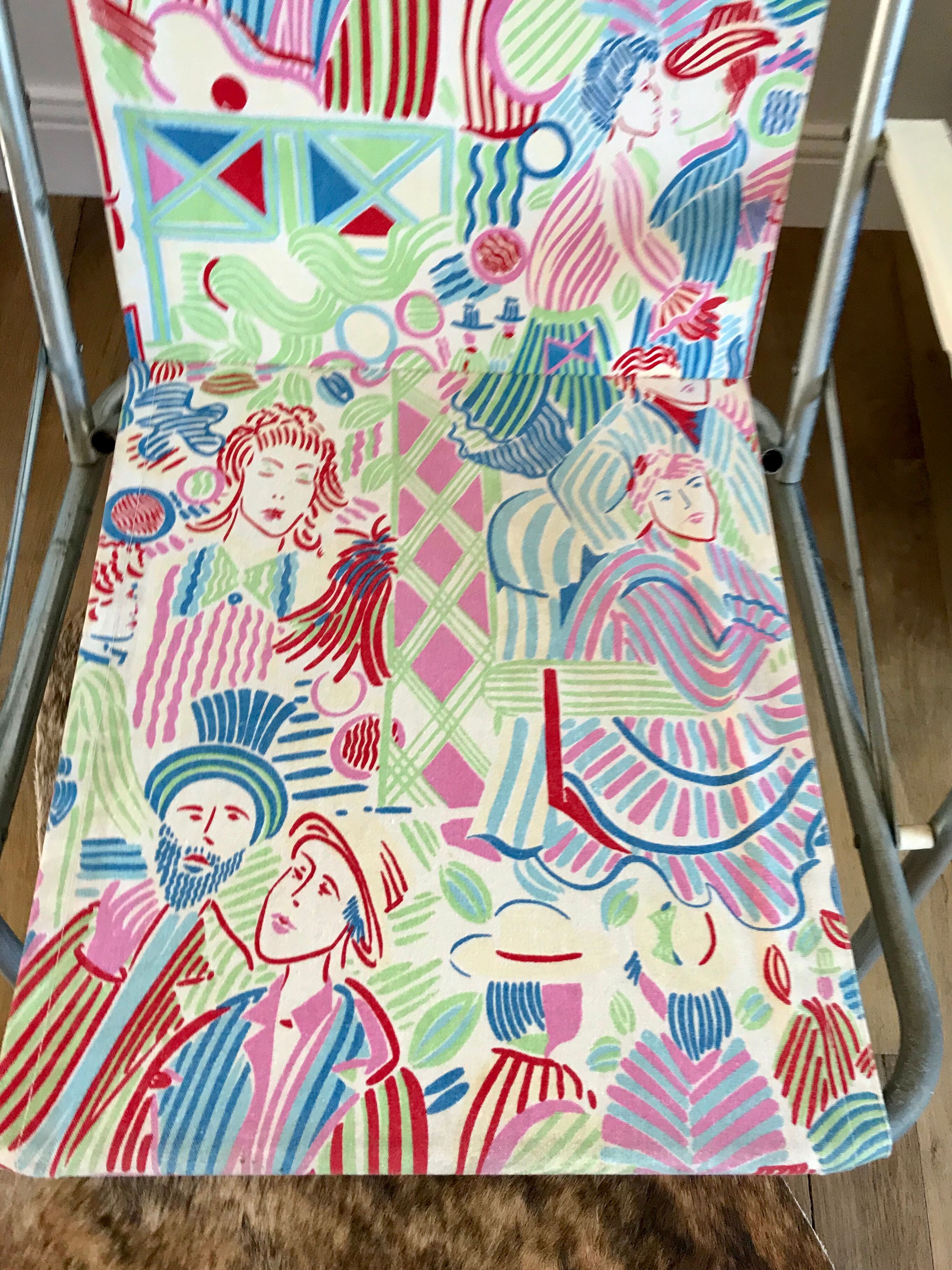 Colorful folding camping chair face pattern 70s