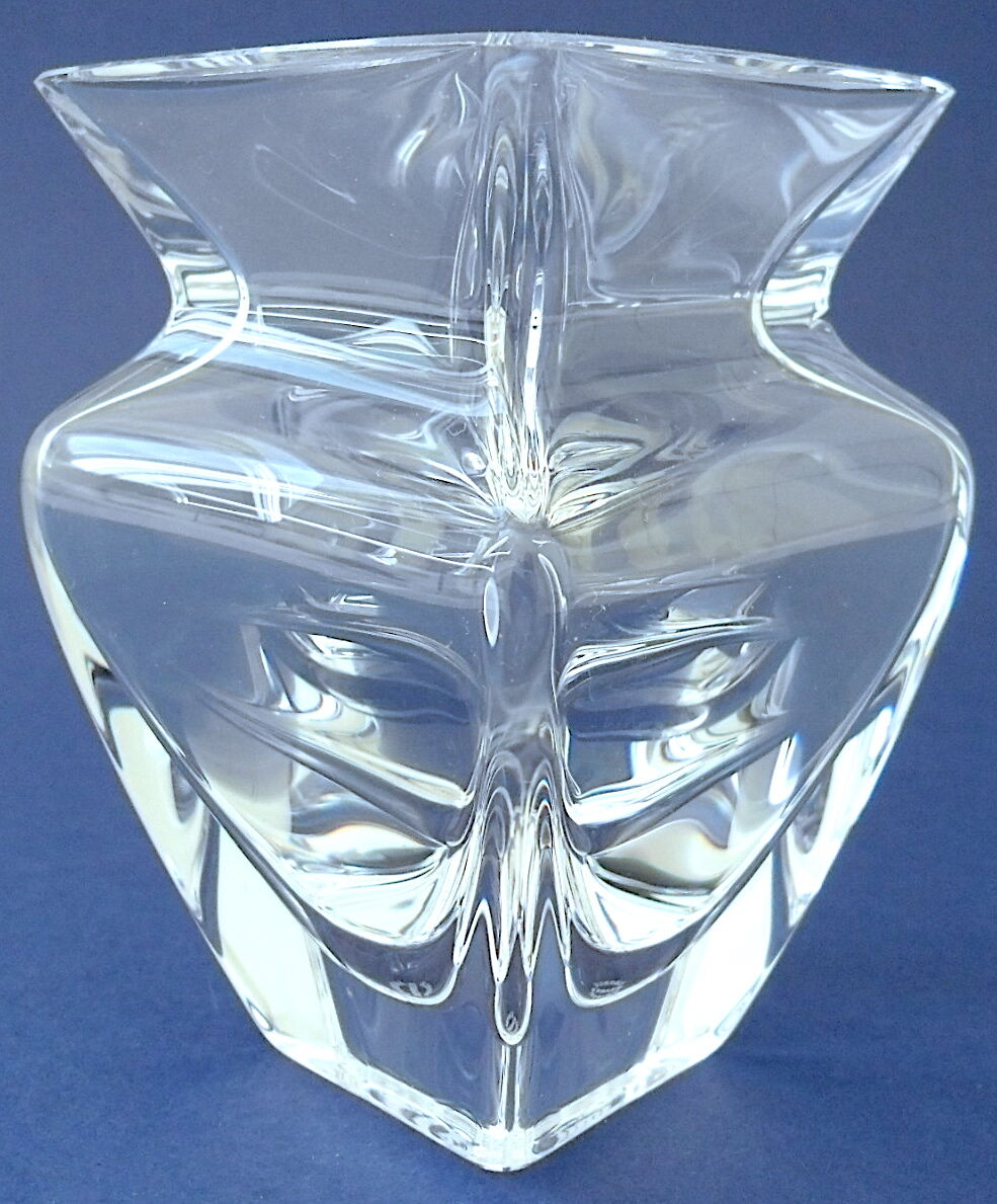 Small vase of square section in colorless crystal