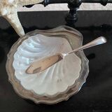 Shell butter dish and its silver-plated knife