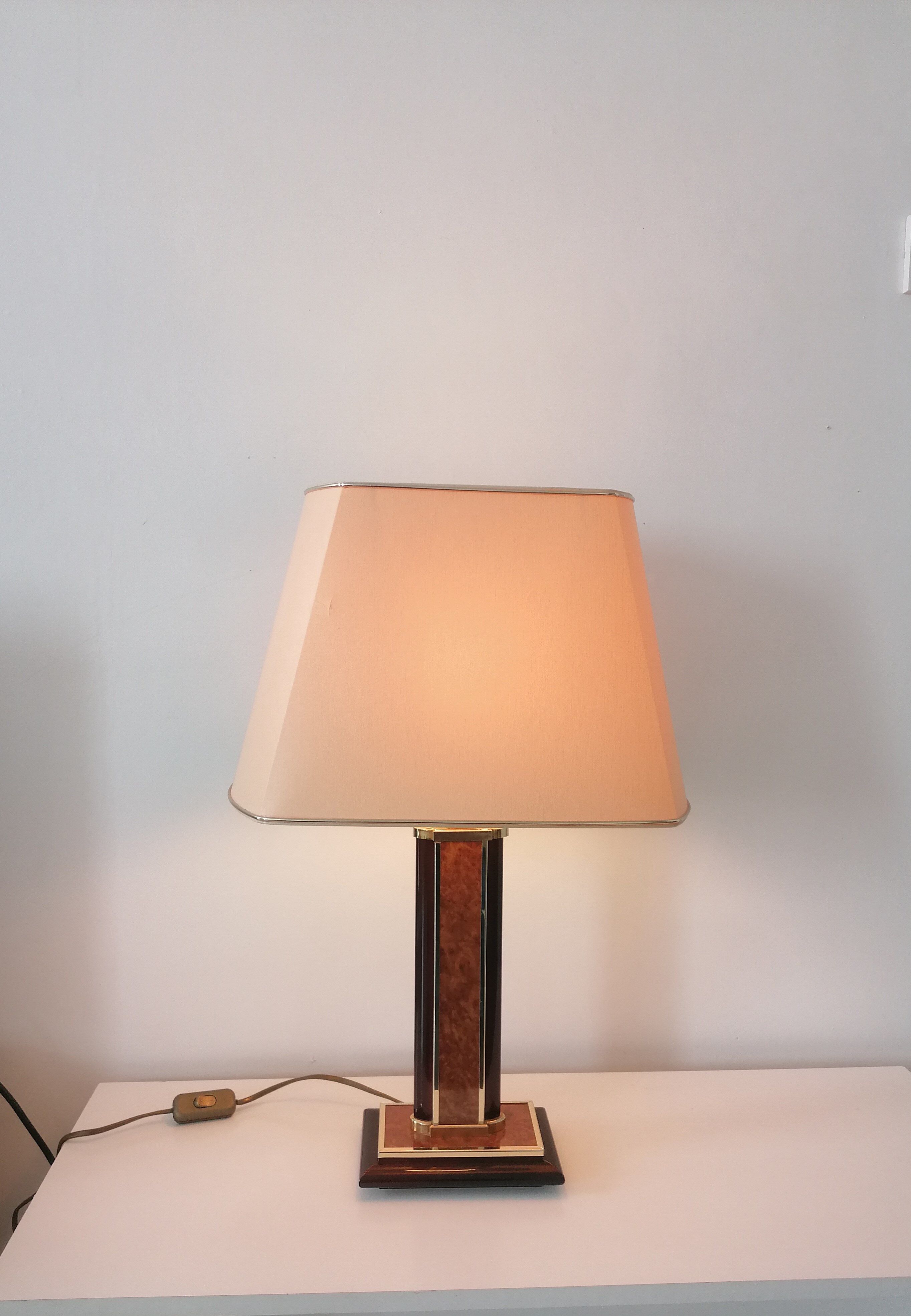 Vintage lamp - Metal foot and bakelite wood effect - 1980's