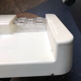 Low bar table