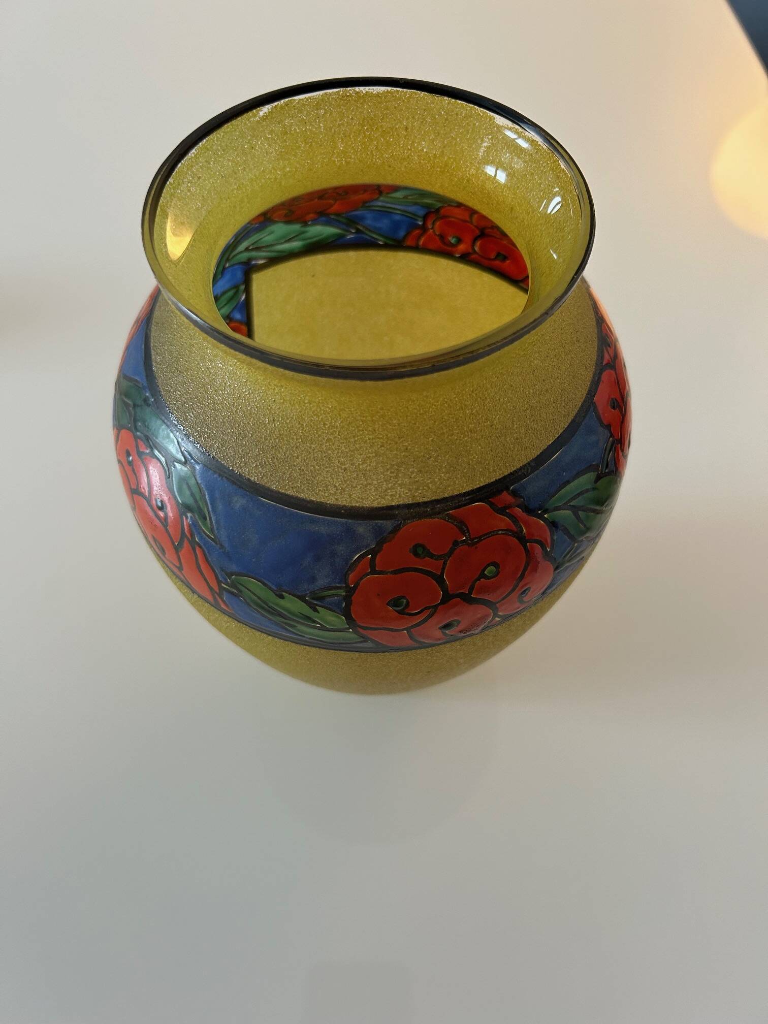Vase art deco annees 1930 verre emaillé signe verrerie Leune