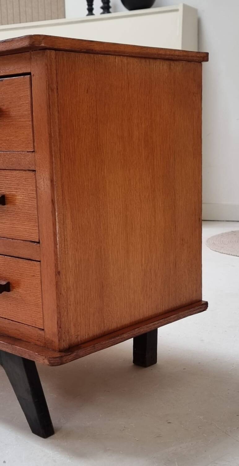 Mid-century drawer cabinet
