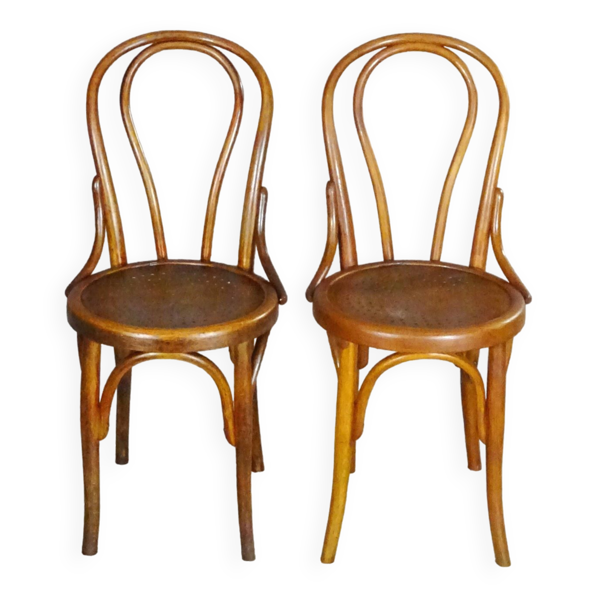 2 Fischel bistro chairs N°18 1/2, circa 1910, wooden seat.