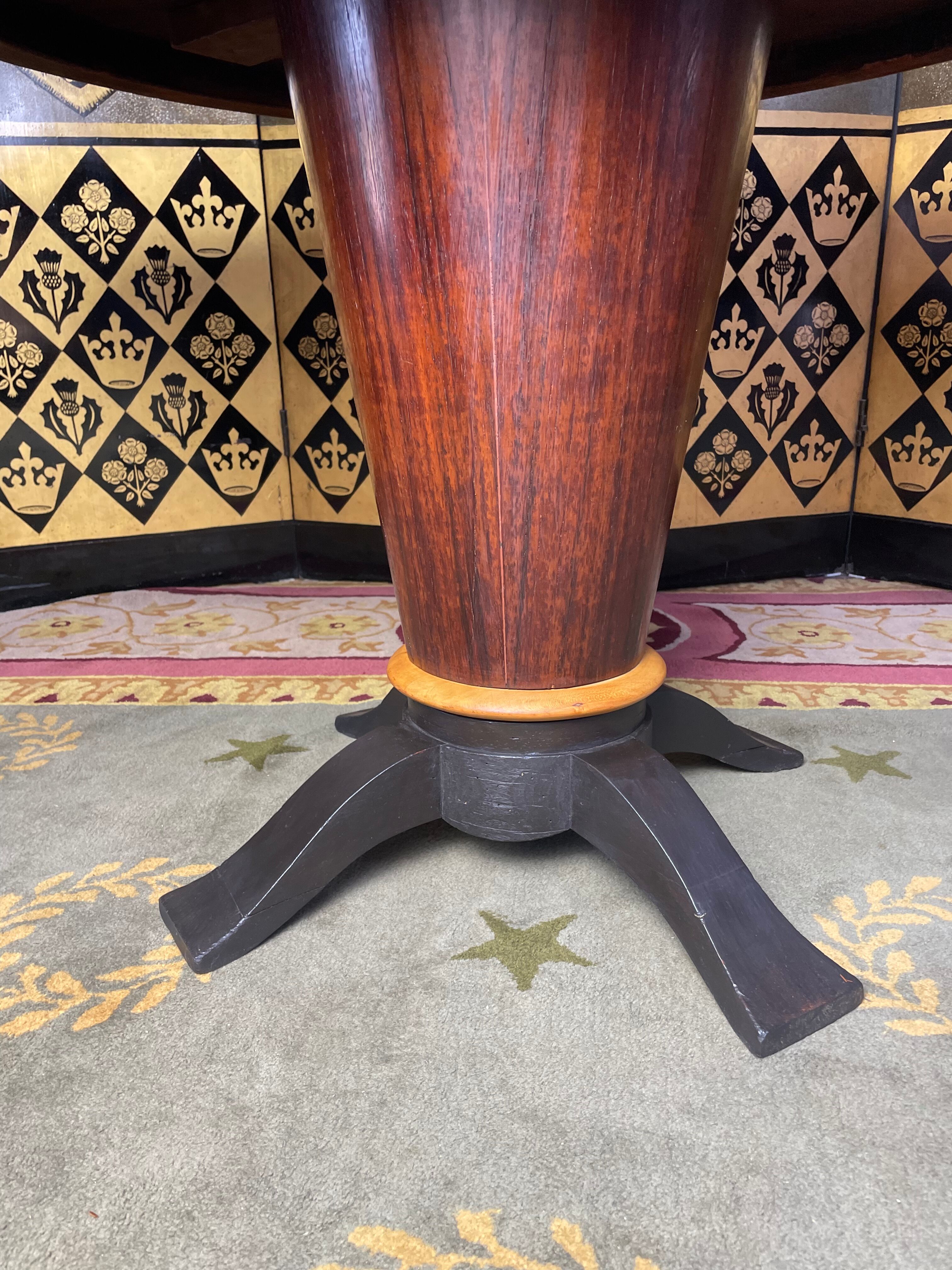 Coffee table - gueridon art deco era