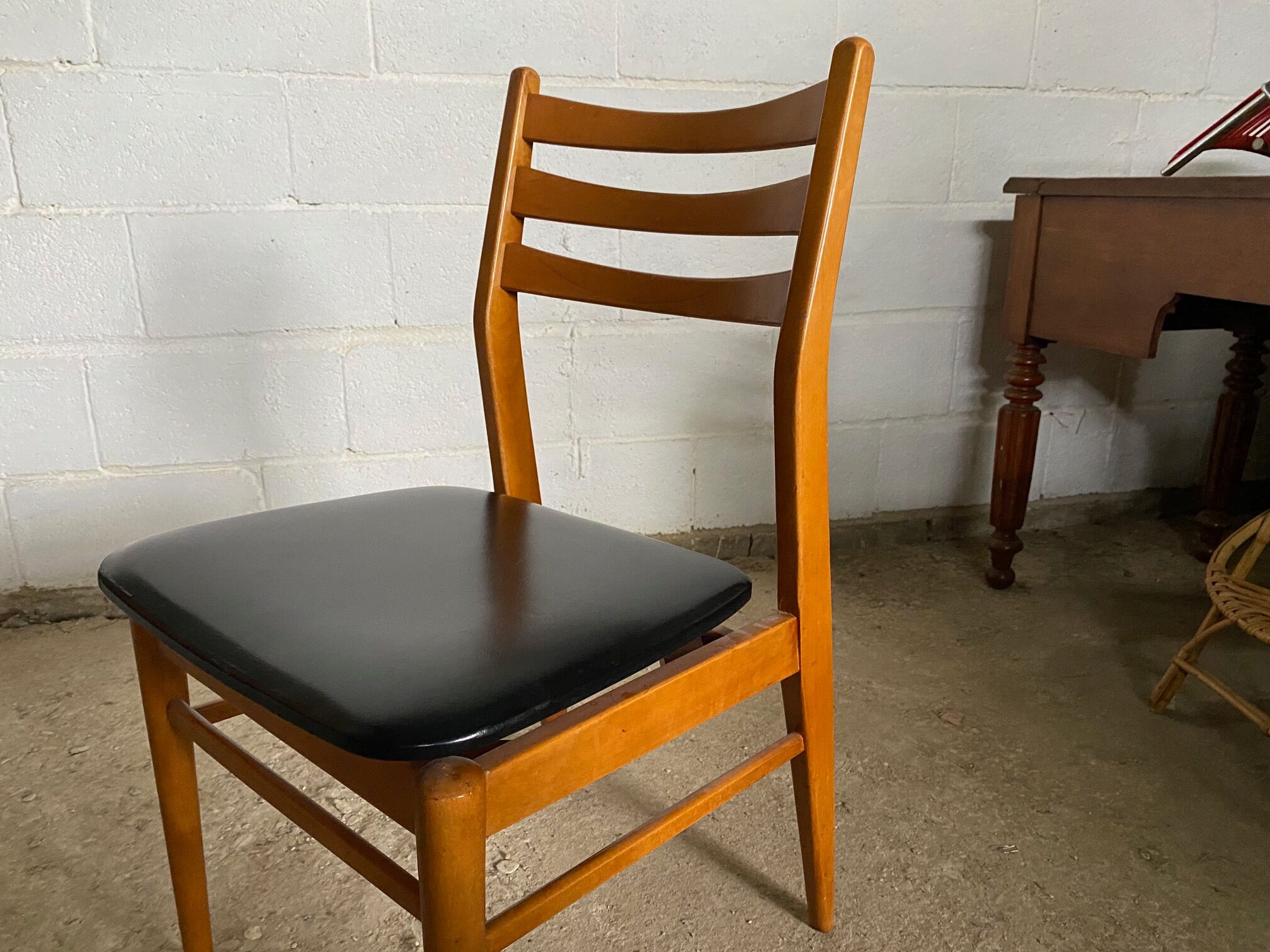 Set of 6 scandinavian chairs