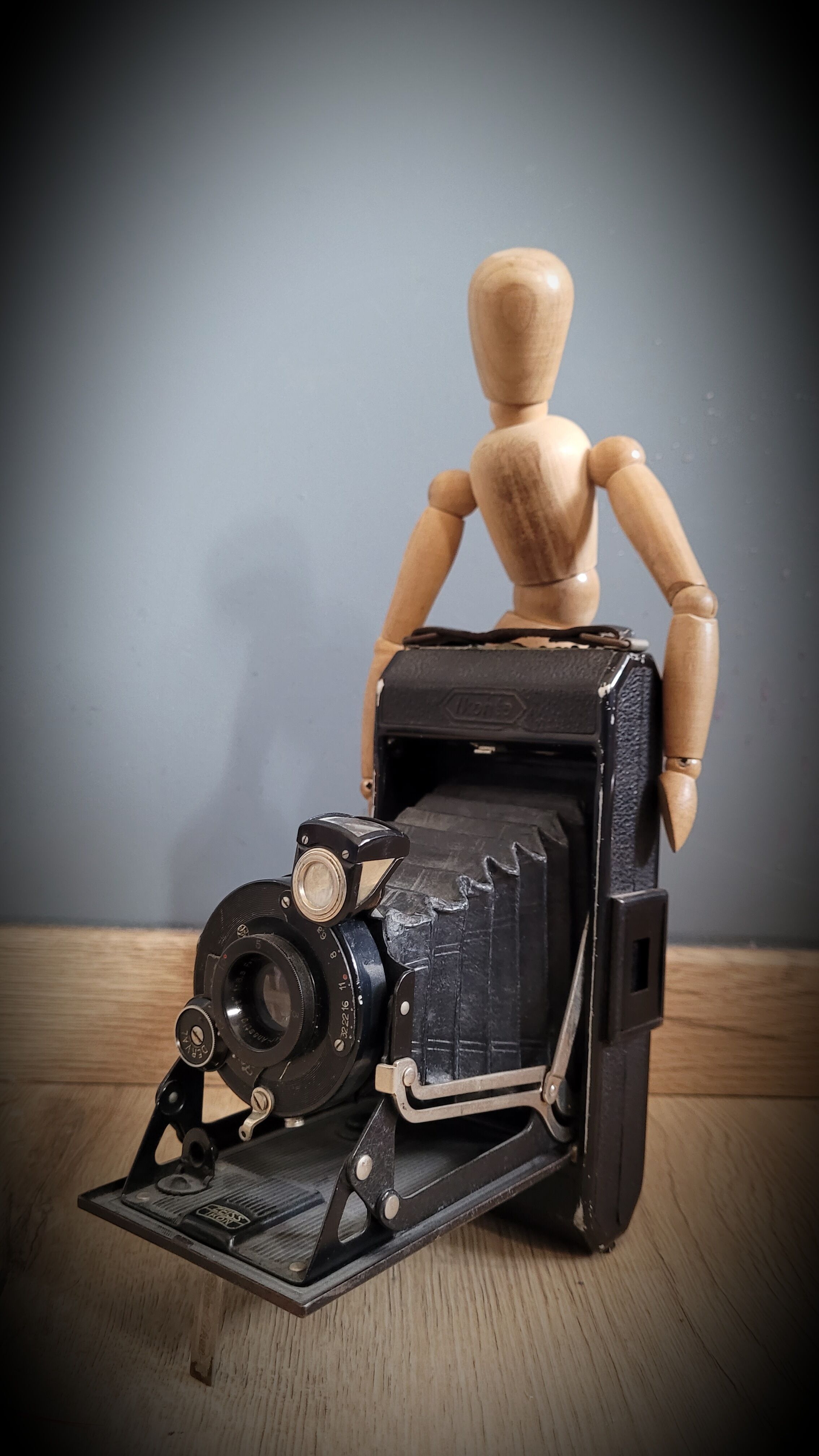 Zeis Ikonta bellows camera