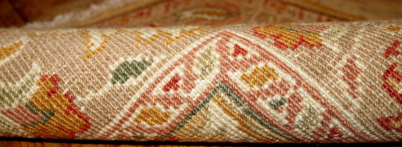 122cm x 183cm hand made Turkish carpets
