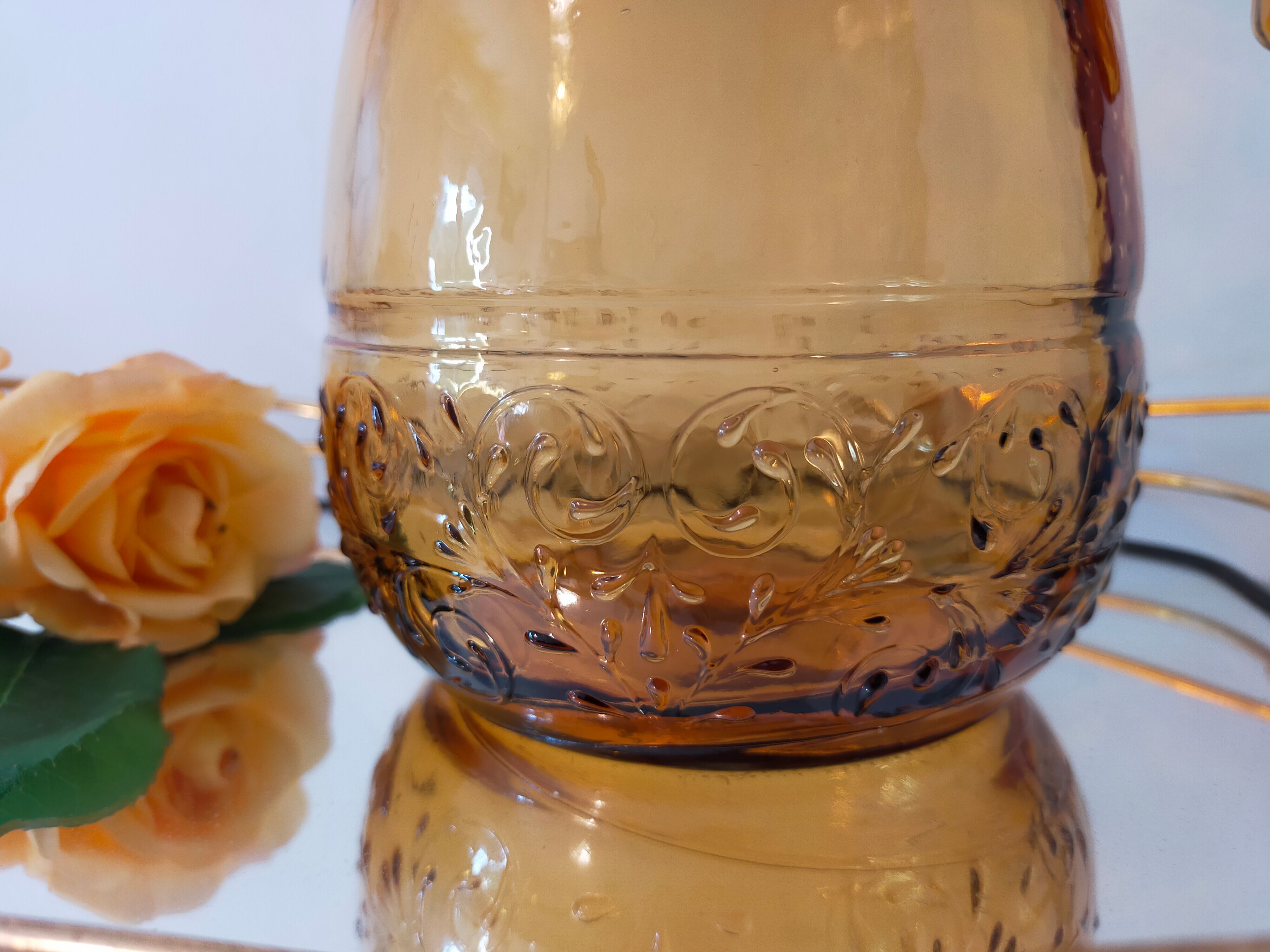 Cruche vintage à eau verre ambré  fabriquée en italie  des années 60/70